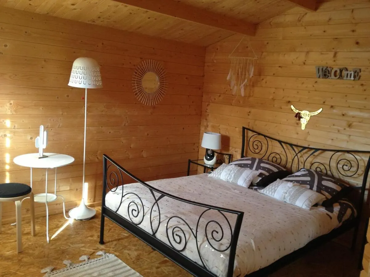 Maison De Vacances Avec Ses Petits Chalets Aouste-sur-Sye 0*,