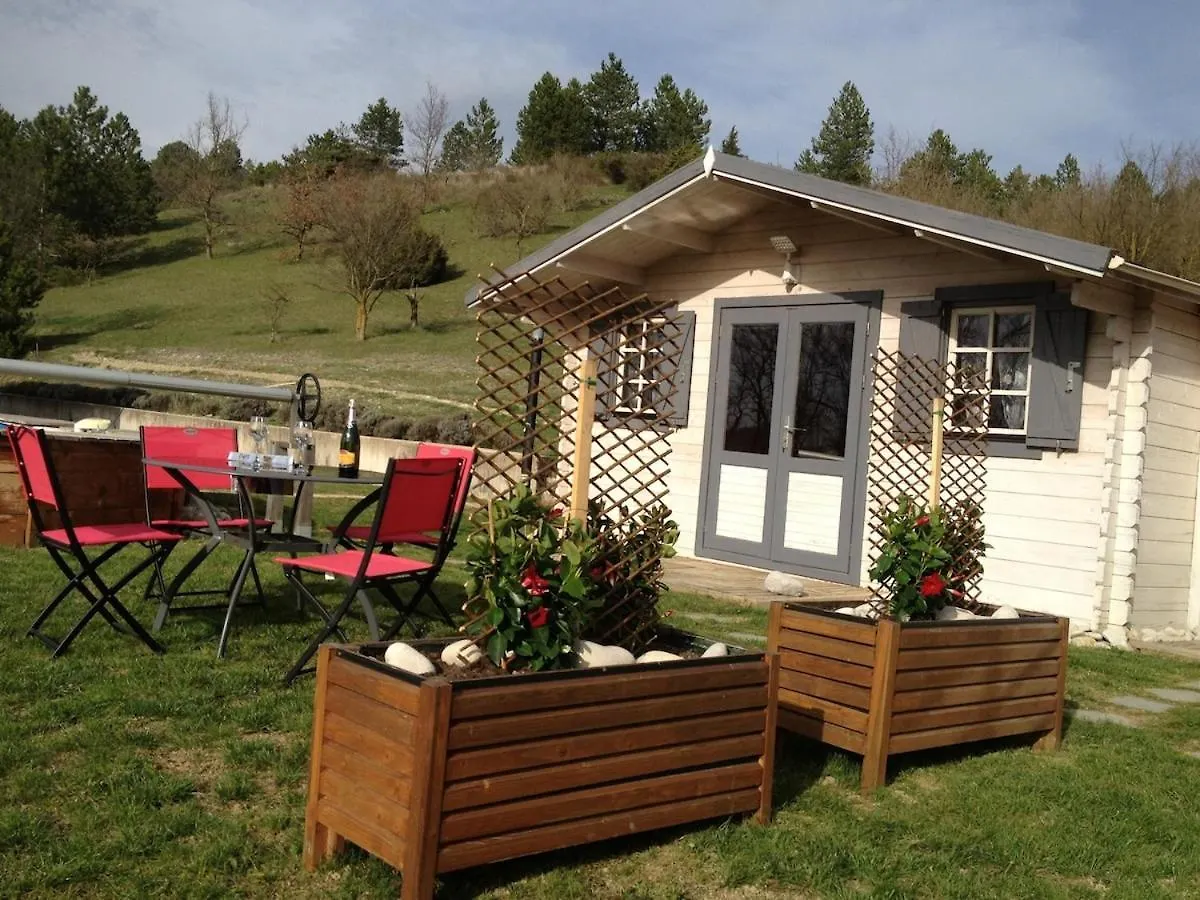 Maison De Vacances Avec Ses Petits Chalets Aouste-sur-Sye