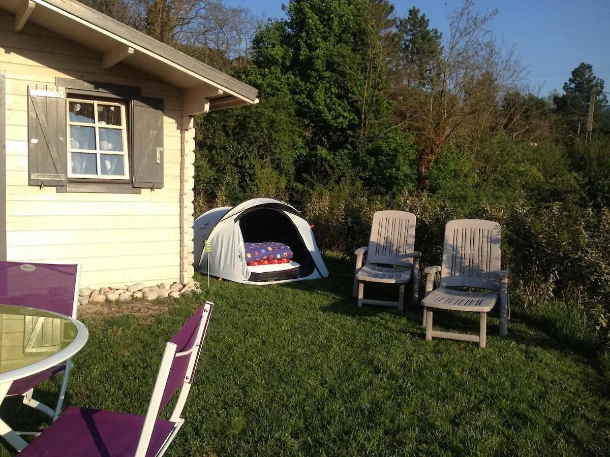 Holiday home Maison De Vacances Avec Ses Petits Chalets Aouste-sur-Sye